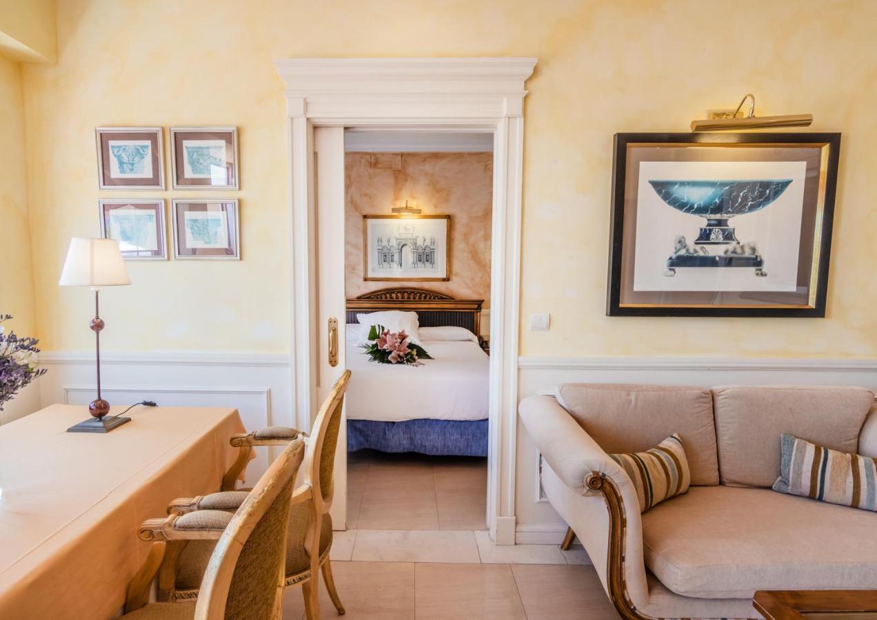 Guadalpin Suites Marbella Exterior photo