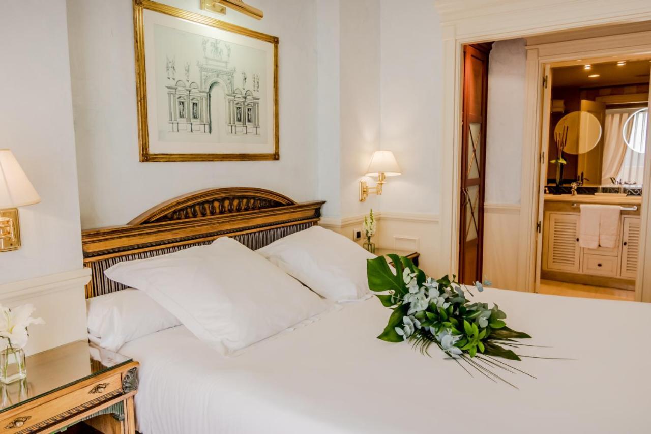 Guadalpin Suites Marbella Exterior photo