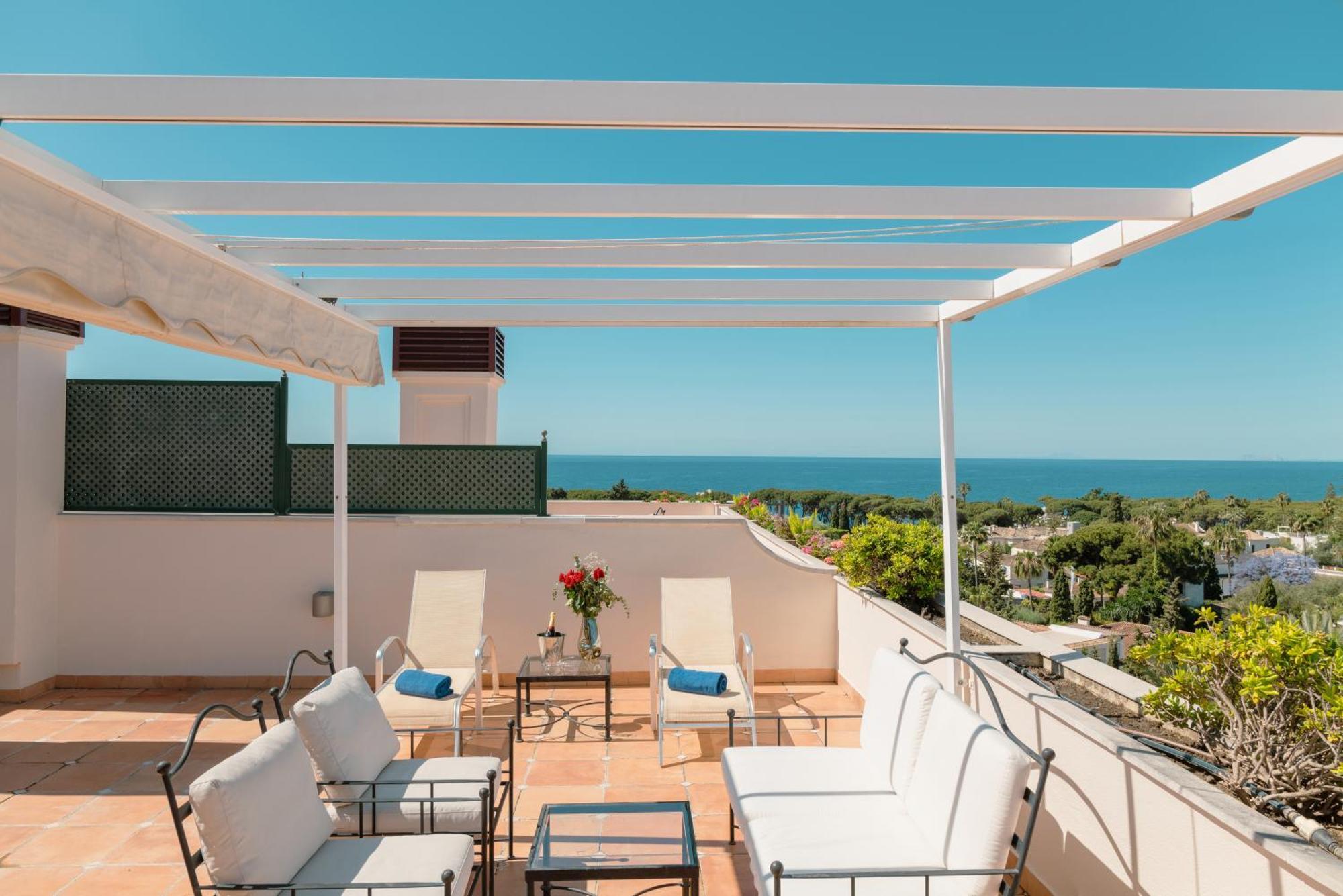 Guadalpin Suites Marbella Exterior photo