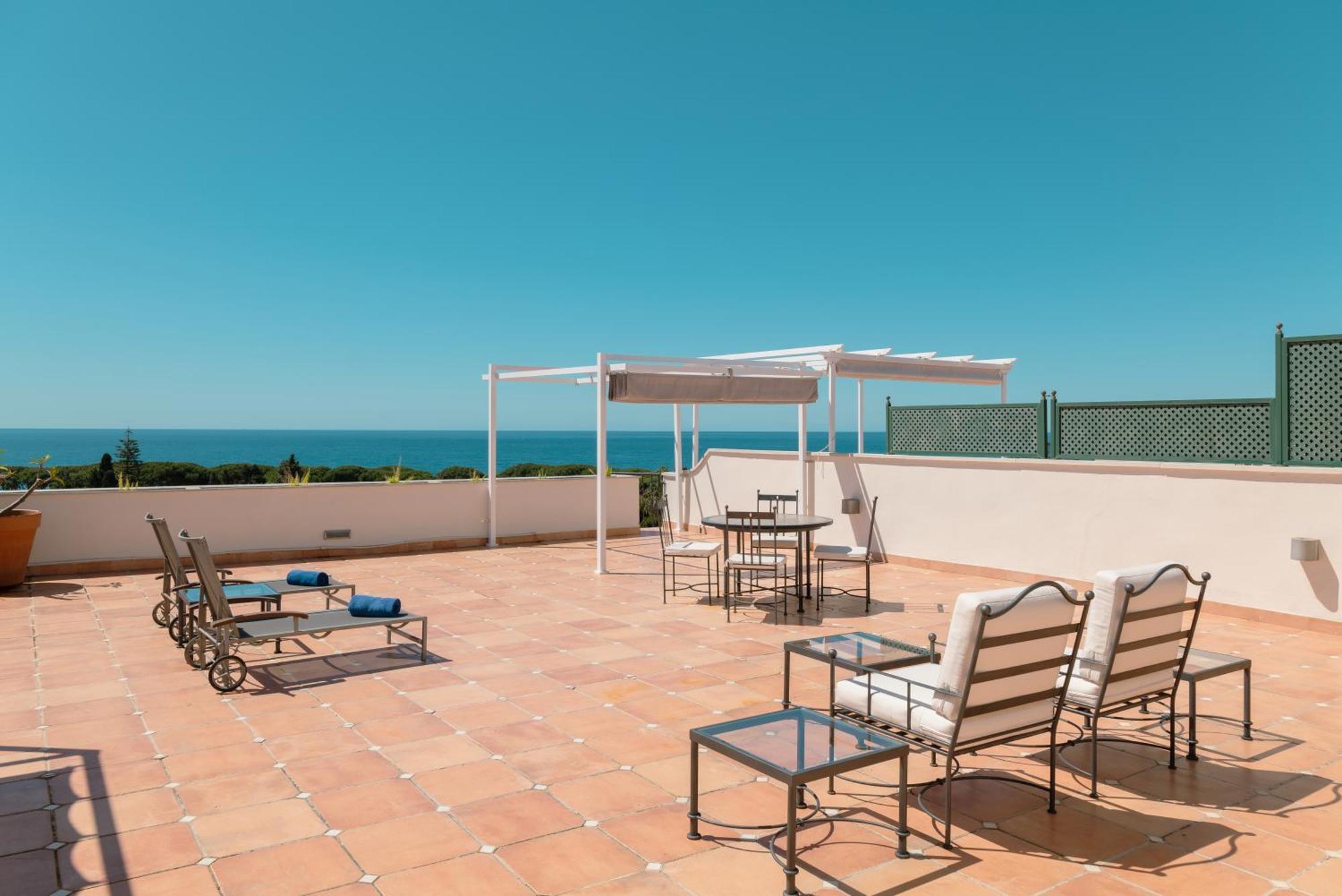 Guadalpin Suites Marbella Exterior photo
