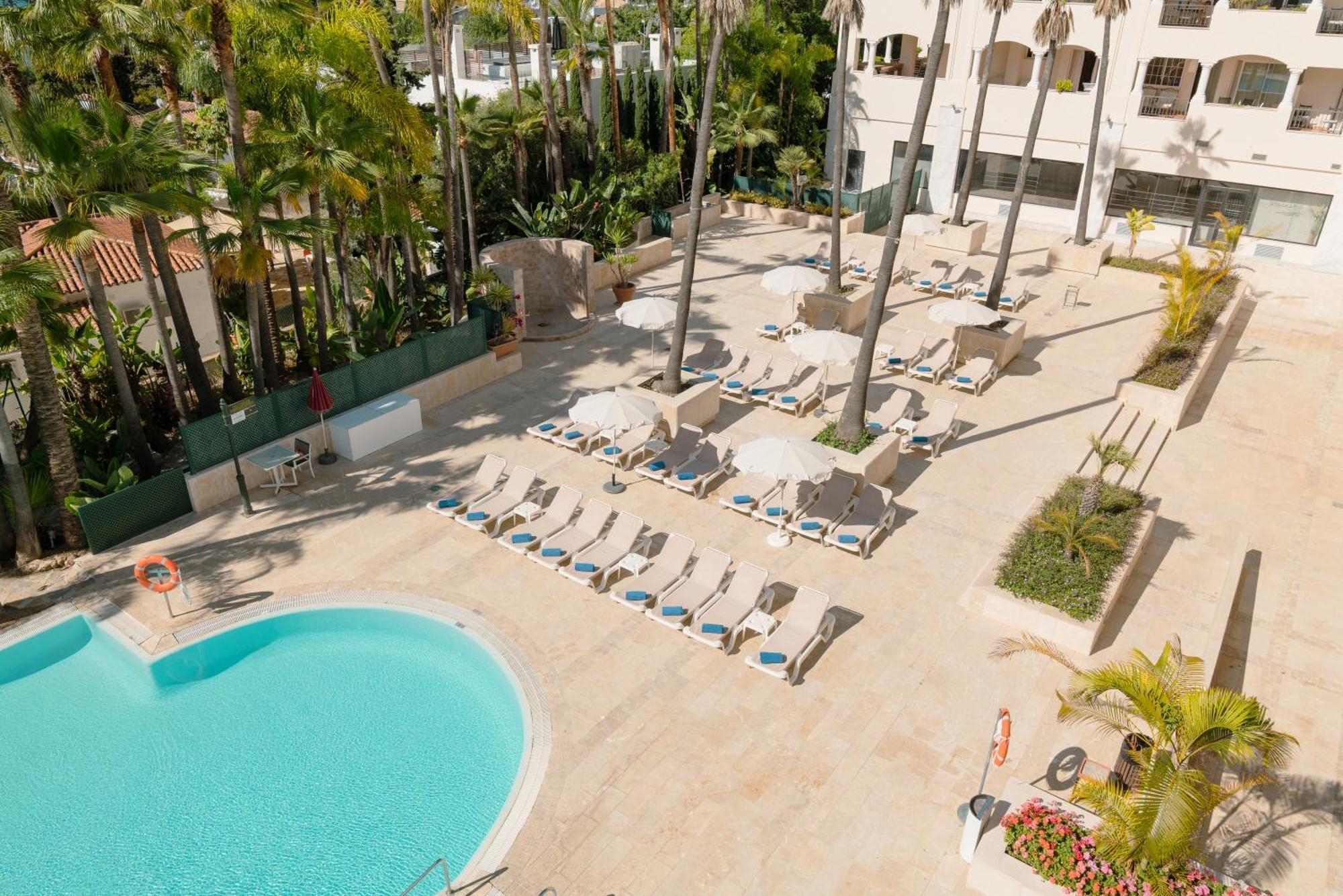 Guadalpin Suites Marbella Exterior photo